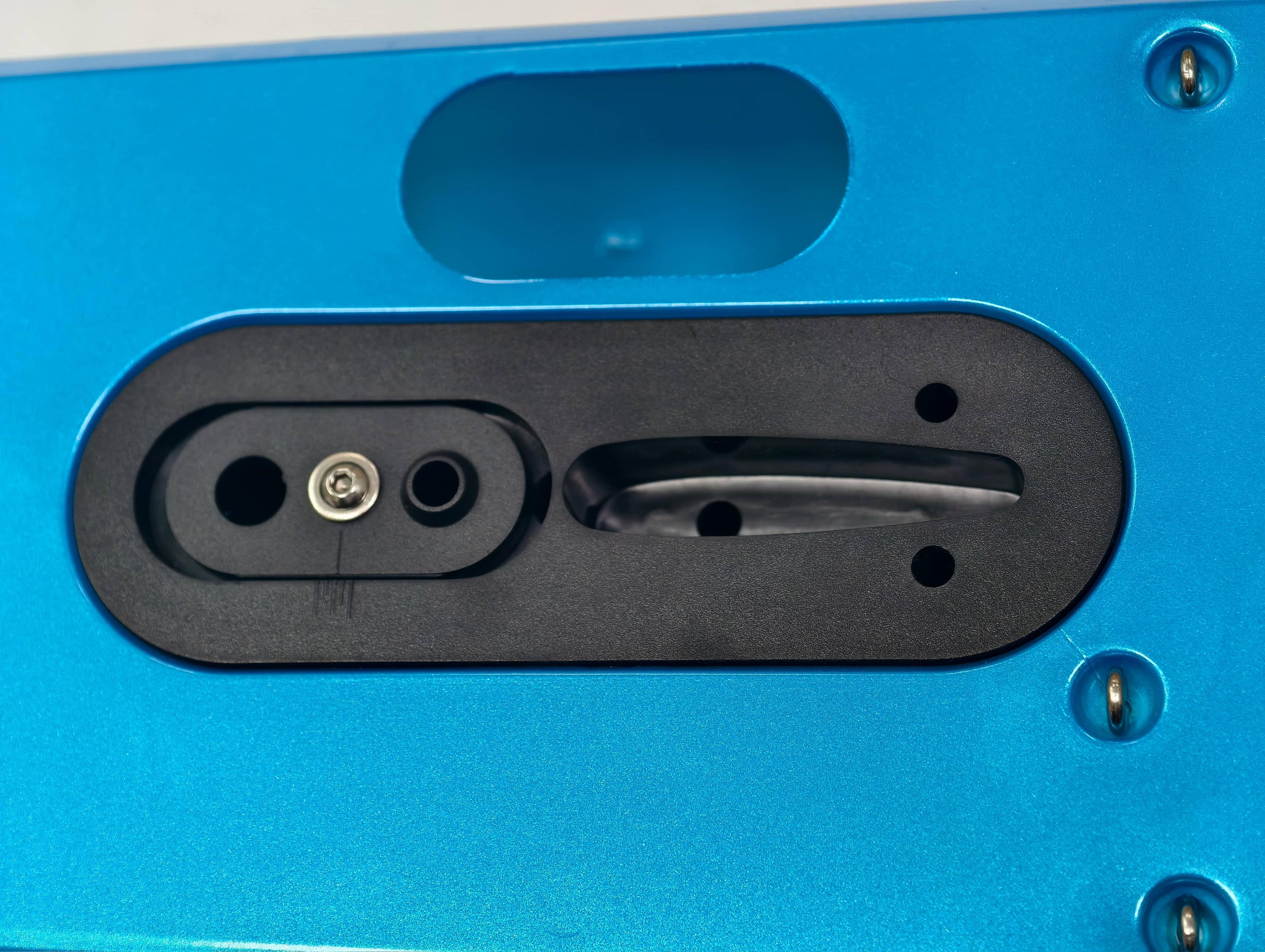 DF65V6-V8 Pearl Blue hull